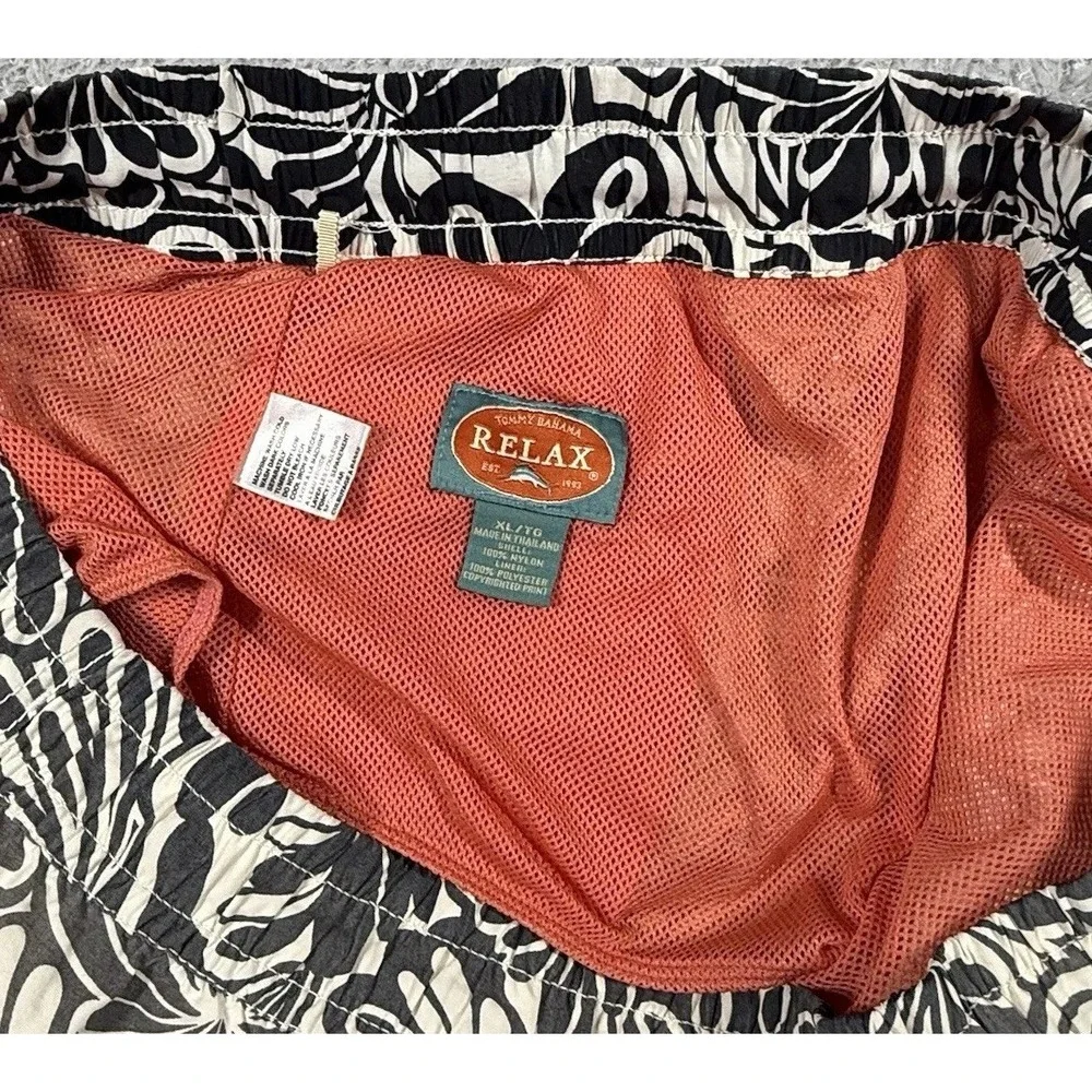 Tommy Bahama Relax Men's Gray Mesh Lined XL Swim Board Beach Shorts Floral‎